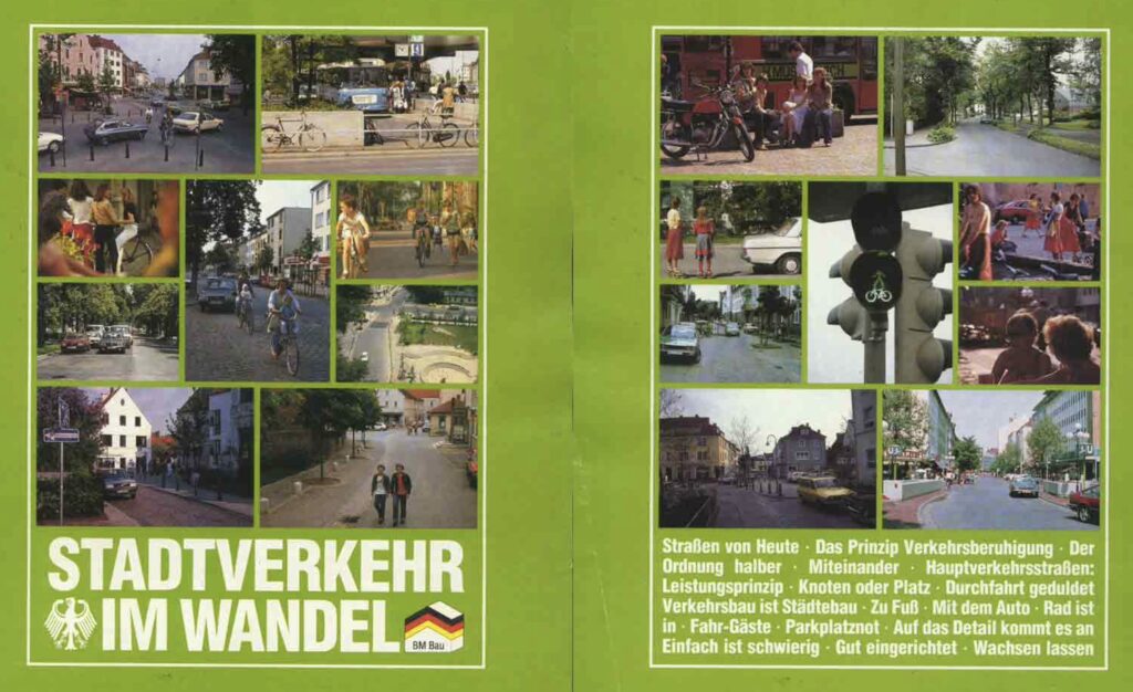 Grüne Broschüre mit Fotocollagen zu Stadtverkehr, Fahrrädern und Straßen, Titel „STADTVERKEHR IM WANDEL“